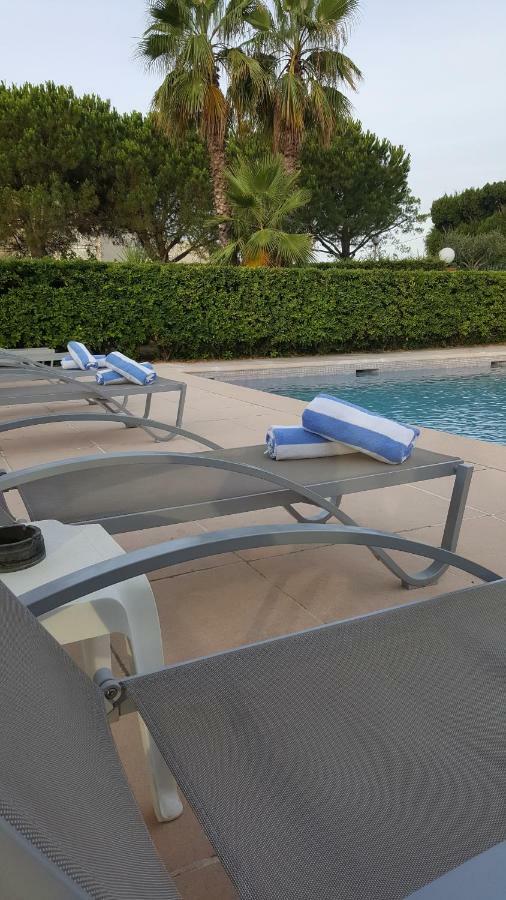 Hotel Le Galoubet Villeneuve-Loubet Exteriör bild