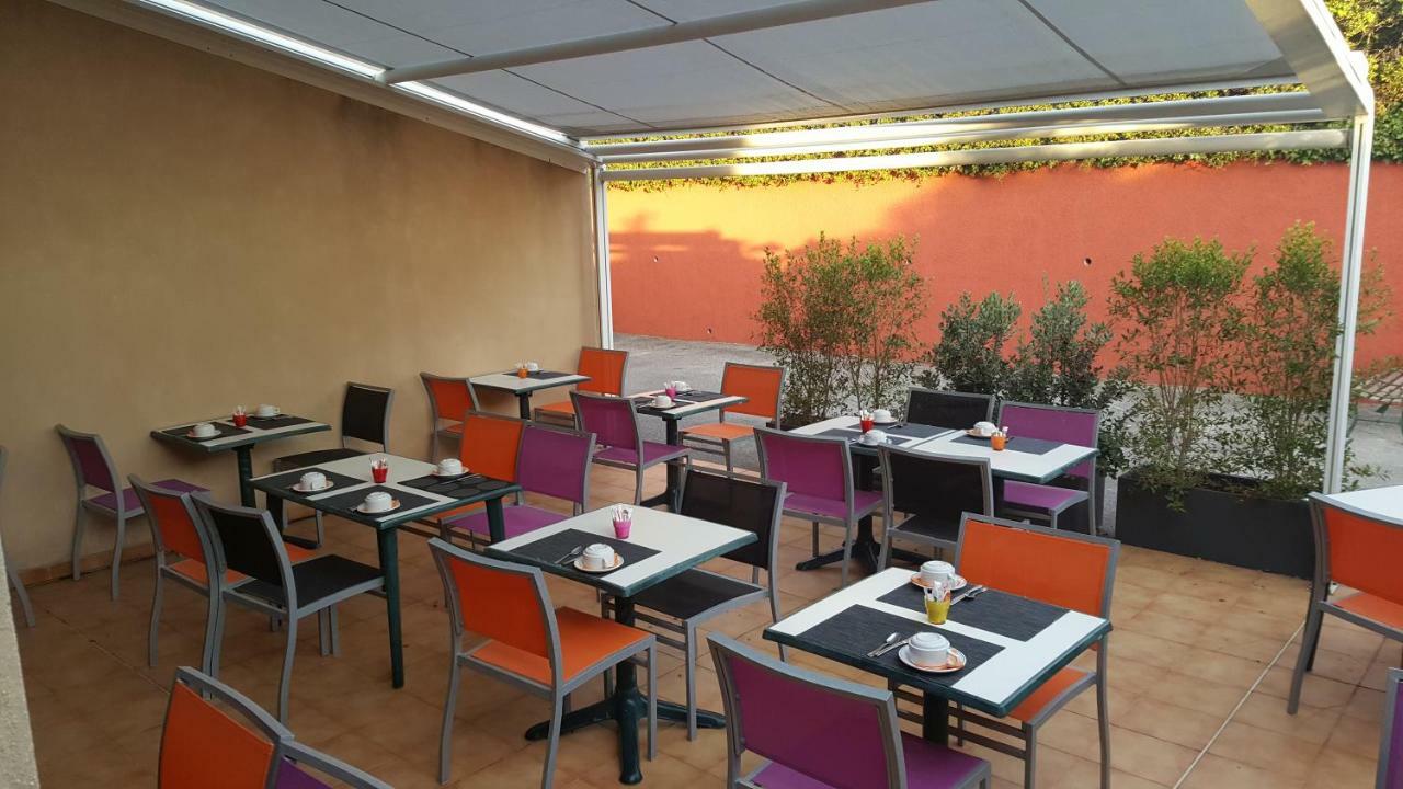 Hotel Le Galoubet Villeneuve-Loubet Exteriör bild