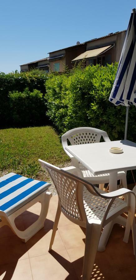 Hotel Le Galoubet Villeneuve-Loubet Exteriör bild